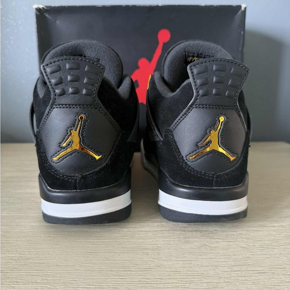 Jordan 4 Royalty View 4